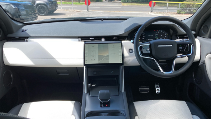Land Rover Discovery Sport 1.5 P270e Landmark 5dr Auto [5 Seat] Station Wagon - Image 9